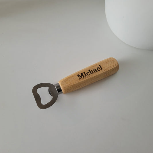 Flaschenöffner mit Namen graviert
