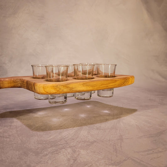 Schnapsaxt angehoben